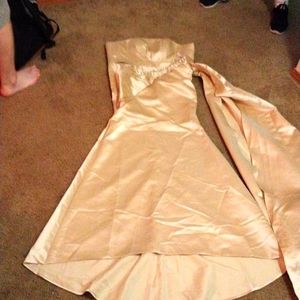 Beautiful Prom/ bridesmaid/ quincenieta dress